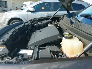 2019 Chevrolet Traverse LT Cloth с VIN 1GNERGKW4KJ168041, выставлен на аукционе IAAI как лот 43261148 с пробегом 186 260 миль миль и . История ставок и продаж доступна на DreamBid. Изображение 22.