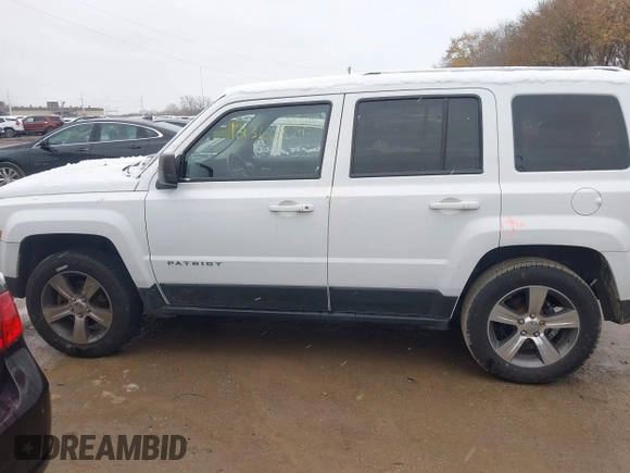 2016 Jeep Patriot High Altitude with VIN 1C4NJRFB4GD639081, listed as a IAAI auction lot 40924588 with 123,668 mi miles and . Bid and sale history available at carsss.com. Image 14.
