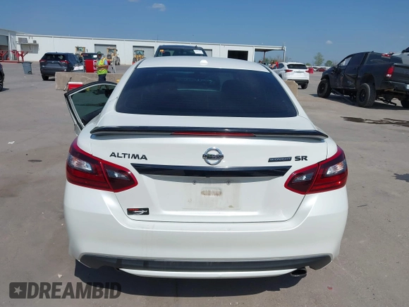 2018 Nissan Altima SV with VIN 1N4AL3AP6JC213193, listed as a IAAI auction lot 41880679 with 109,594 mi miles and . Bid and sale history available at carsss.com. Image 17.
