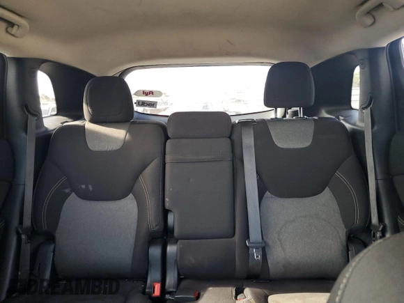 2017 Jeep Cherokee Sport z VIN 1C4PJMAB5HW583337, wystawiony jako Copart lot #58088685 z przebiegiem 130 494 mil mil oraz Szkoda całkowita • Salvage title. Historia ofert i sprzedaży dostępna na DreamBid. Obrazek 10.