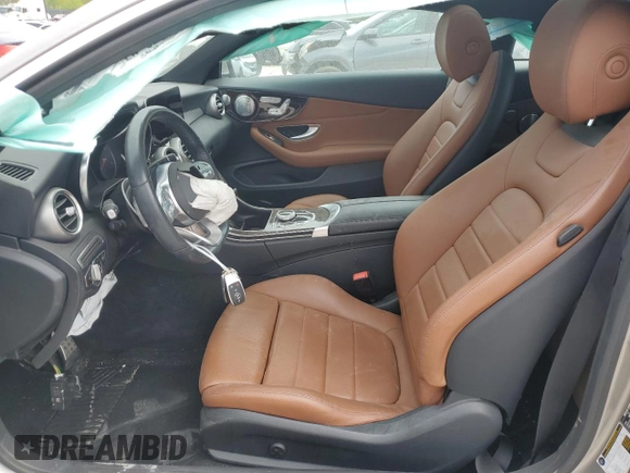 2019 Mercedes-Benz C 300 z VIN WDDWJ8DB3KF800735, wystawiony jako Copart lot #53254775 z przebiegiem 29 646 mil mil oraz Szkoda całkowita • Salvage title. Historia ofert i sprzedaży dostępna na DreamBid. Obrazek 7.