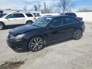 2014 Chrysler 200 Touring with VIN 1C3CCBBG5EN117050, listed as a Copart auction lot 49638635 with 131,731 mi miles and Salvage Title. Bid and sale history available at carsss.com. Image 1.