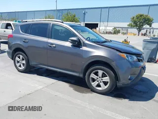 2013 Toyota RAV4 XLE z VIN JTMRFREV5D5022437, wystawiony jako IAAI lot #42596145 z przebiegiem 228 751 mil mil oraz . Historia ofert i sprzedaży dostępna na DreamBid. Obrazek 1.