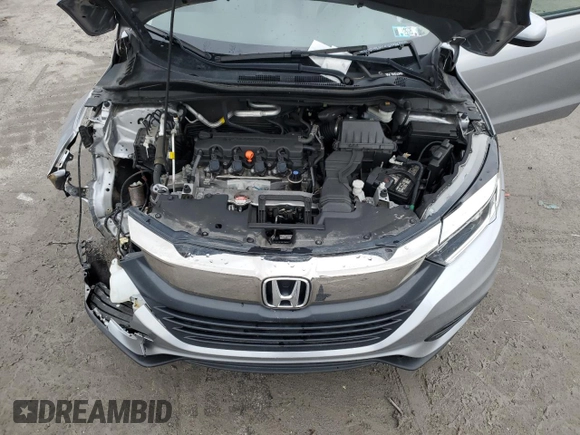 2021 Honda HR-V LX with VIN 3CZRU6H34MM747949, listed as a Copart auction lot 47684195 with 37,110 mi miles and Salvage Title. Bid and sale history available at carsss.com. Image 13.