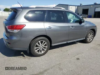 2015 Nissan Pathfinder SV with VIN 5N1AR2MM2FC716758, listed as a Copart auction lot 61843455 with 105,127 mi miles and Salvage title. Bid and sale history available at DreamBid. Image 3.