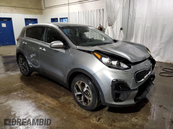 2020 Kia Sportage LX with VIN KNDPM3AC3L7788264, listed as a Copart auction lot 83949654 with 29,500 mi miles and Salvage Title. Bid and sale history available at carsss.com. Image 4.