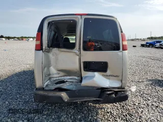 2004 Chevrolet Express Passenger with VIN 1GAHG39U741128458, listed as a Copart auction lot 64436215 with 118,387 mi miles and Salvage title. Bid and sale history available at DreamBid. Image 6.