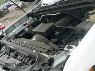 2022 Chevrolet Silverado 2500HD z VIN 1GB2YLE73NF247823, wystawiony jako IAAI lot #42323660 z przebiegiem 57 768 mil mil oraz . Historia ofert i sprzedaży dostępna na DreamBid. Obrazek 19.