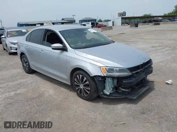 2012 Volkswagen Jetta SE с VIN 3VWDX7AJ0CM327638, выставлен на аукционе IAAI как лот 42270428 с пробегом 140 471 миль миль и . История ставок и продаж доступна на DreamBid. Изображение 1.