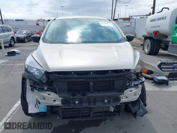 2018 Ford Escape S z VIN 1FMCU0F76JUA99595, wystawiony jako IAAI lot #42369434 z przebiegiem 19 207 mil mil oraz . Historia ofert i sprzedaży dostępna na DreamBid. Obrazek 13.
