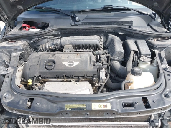 2013 MINI Hardtop with VIN WMWSU3C54DT684526, listed as a IAAI auction lot 42012211 with 141,801 mi miles and . Bid and sale history available at DreamBid. Image 10.
