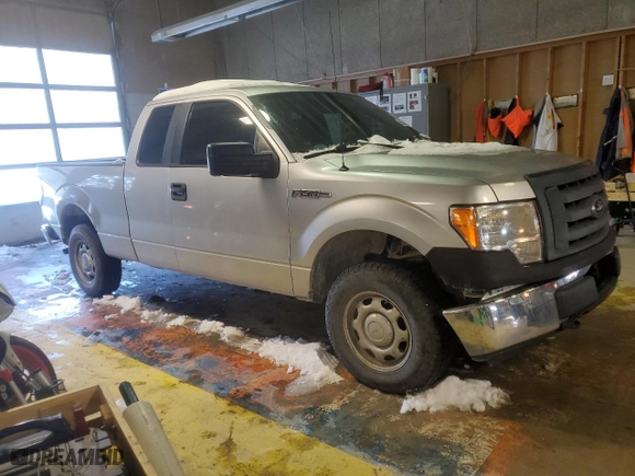2011 Ford F-150 XL with VIN 1FTEX1EM0BFC30320, listed as a Copart auction lot 88249085 with 135,941 mi miles and Salvage Title. Bid and sale history available at carsss.com. Image 4.