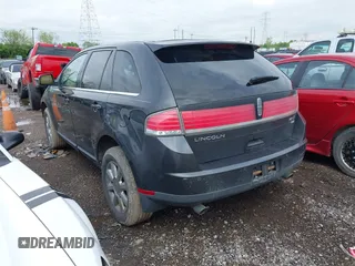 2007 Lincoln MKX with VIN 2LMDU88C07BJ16195, listed as a IAAI auction lot 42085655 with 228,615 mi miles. Bid and sale history available at carsss.com. Image 3.