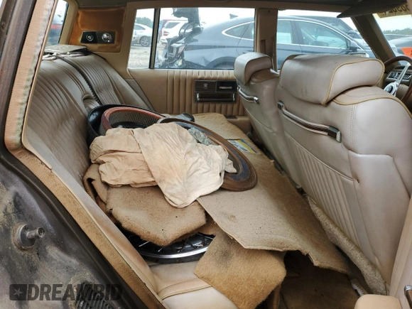 1976 Cadillac Seville z VIN 6S69R6Q491846, wystawiony jako Copart lot #65389324 z przebiegiem 99 290 mil mil oraz Szkoda całkowita • Salvage title. Historia ofert i sprzedaży dostępna na DreamBid. Obrazek 10.