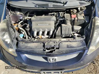 2008 Honda Fit Sport with VIN JHMGD38628S069820, listed as a Copart auction lot 73737234 with 276,955 mi miles and Salvage Title. Bid and sale history available at carsss.com. Image 13.