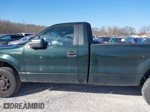 2013 Ford F-150 XL with VIN 1FTMF1EM8DKD31579, listed as a IAAI auction lot 41412416 with 147,500 mi miles. Bid and sale history available at carsss.com. Image 14.