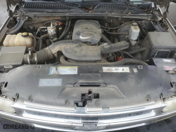 2001 Chevrolet Tahoe LT with VIN 1GNEC13T51R197521, listed as a Copart auction lot 51053265 with 319,590 mi miles and Salvage Title. Bid and sale history available at carsss.com. Image 12.