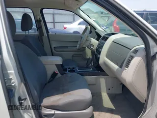 2008 Ford Escape XLS z VIN 1FMCU02Z08KD66114, wystawiony jako IAAI lot #42288231 z przebiegiem 192 272 mil mil oraz . Historia ofert i sprzedaży dostępna na DreamBid. Obrazek 5.