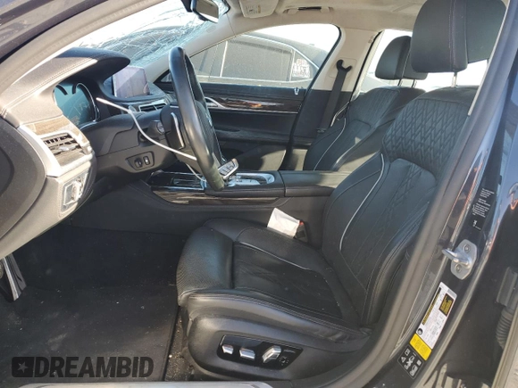 2019 BMW 7 Series 750i xDrive with VIN WBA7F2C55KB240777, listed as a Copart auction lot 76840504 with 38,250 mi miles and Salvage title. Bid and sale history available at DreamBid. Image 7.