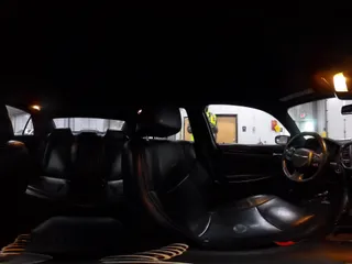 2018 Chrysler 300 S с VIN 2C3CCAGG5JH302401, выставлен на аукционе IAAI как лот 41493239 с пробегом 171 610 миль миль и . История ставок и продаж доступна на DreamBid. Изображение 20.