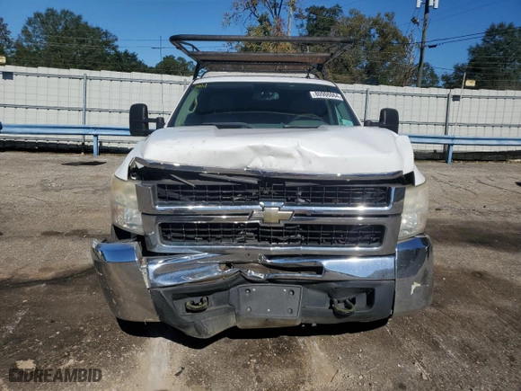 2008 Chevrolet Silverado 2500HD Work Truck with VIN 1GCHC29K68E111113, listed as a Copart auction lot 80906064 with 153,106 mi miles and Salvage Title. Bid and sale history available at carsss.com. Image 5.