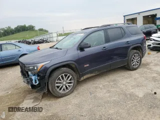 2018 GMC Acadia SLE z VIN 1GKKNTLS2JZ151576, wystawiony jako Copart lot #58819075 z przebiegiem 92 006 mil mil oraz Czysty tytuł • Clean title. Historia ofert i sprzedaży dostępna na DreamBid. Obrazek 1.