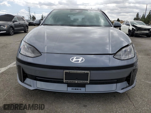 2024 Hyundai Ioniq 6 Limited z VIN KMHM54AA6RA079145, wystawiony jako Copart lot #56931465 z przebiegiem 5 337 mil mil oraz Szkoda całkowita • Salvage title. Historia ofert i sprzedaży dostępna na DreamBid. Obrazek 5.