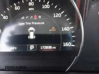 2016 Kia Sorento SX with VIN 5XYPKDA51GG073912, listed as a IAAI auction lot 42020501 with 172,836 mi miles. Bid and sale history available at carsss.com. Image 15.