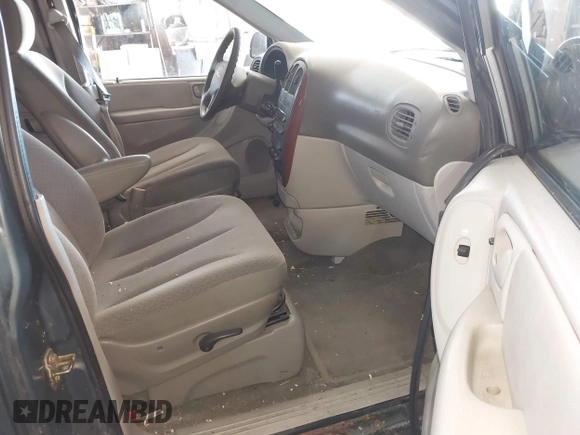 2006 Chrysler Town & Country LX with VIN 2A4GP44R86R794961, listed as a IAAI auction lot 41615727 with 140,733 mi miles and . Bid and sale history available at DreamBid. Image 5.