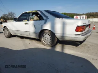 1990 Mercedes-Benz 560 with VIN WDBCA45E6LA553870, listed as a Copart auction lot 51666665 with 228,119 mi miles and Clean Title. Bid and sale history available at DreamBid. Image 2.