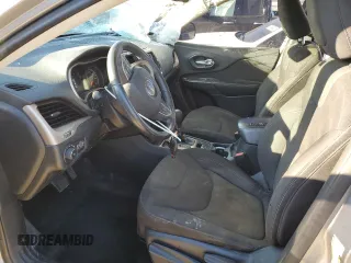 2015 Jeep Cherokee Latitude with VIN 1C4PJLCB3FW565942, listed as a Copart auction lot 46347345 with 188,038 mi miles and Non Repairable. Bid and sale history available at carsss.com. Image 7.