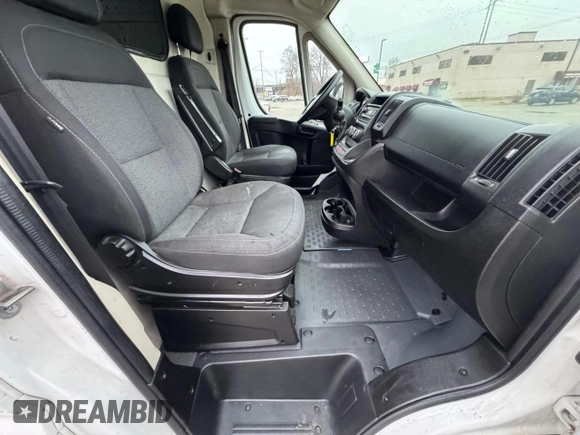 2016 Ram ProMaster Cargo with VIN 3C6TRVAGXGE115998, listed as a Copart auction lot 87132754 with 151,964 mi miles and Clean Title. Bid and sale history available at DreamBid. Image 5.