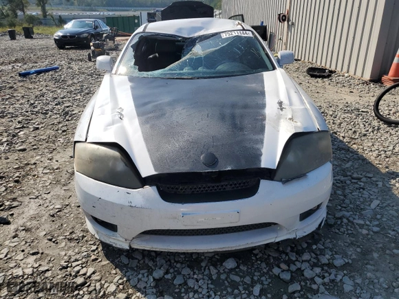 2006 Hyundai Tiburon GT with VIN KMHHN65F56U213172, listed as a Copart auction lot 75211144 with 199,754 mi miles and Salvage Title. Bid and sale history available at carsss.com. Image 5.