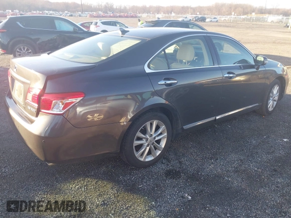 2011 Lexus ES with VIN JTHBK1EG2B2472155, listed as a IAAI auction lot 40962743 with 134,227 mi miles. Bid and sale history available at carsss.com. Image 4.