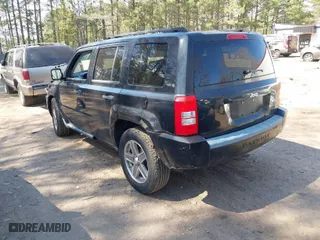 2008 Jeep Patriot Sport with VIN 1J8FT28W68D689674, listed as a IAAI auction lot 41918466 with NaN miles. Bid and sale history available at carsss.com. Image 3.