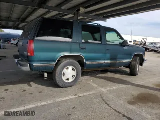 1996 Chevrolet Tahoe with VIN 1GNEK13RXTJ393141, listed as a Copart auction lot 43256455 with 270,108 mi miles and Clean Title. Bid and sale history available at carsss.com. Image 3.