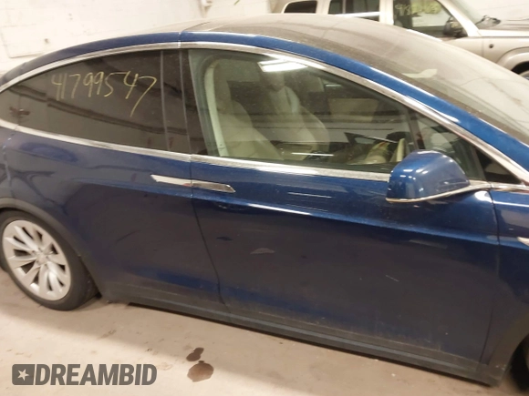 2016 Tesla Model X 70D z VIN 5YJXCBE27GF012024, wystawiony jako IAAI lot #41799547 z przebiegiem Nie podano mil oraz . Historia ofert i sprzedaży dostępna na DreamBid. Obrazek 12.