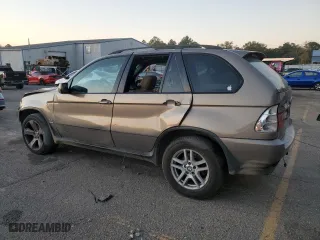 2004 BMW X5 4.4i with VIN 5UXFB53594LV02646, listed as a Copart auction lot 83036934 with 180,810 mi miles and Salvage Title. Bid and sale history available at carsss.com. Image 2.
