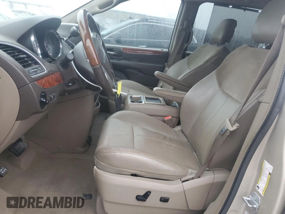 2016 Chrysler Town & Country Limited Platinum with VIN 2C4RC1GG0GR127855, listed as a Copart auction lot 44251255 with 159,510 mi miles and Clean Title. Bid and sale history available at carsss.com. Image 7.