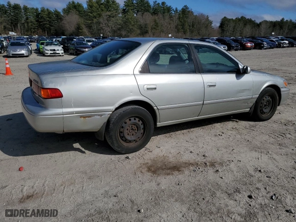 2000 Toyota Camry CE with VIN JT2BG22K2Y0421334, listed as a Copart auction lot 50151725 with 205,551 mi miles and Clean Title. Bid and sale history available at carsss.com. Image 3.