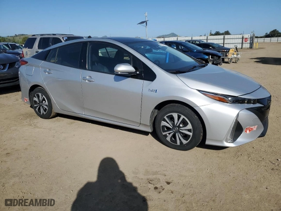 2017 Toyota Prius Prime Plus with VIN JTDKARFP6H3004613, listed as a Copart auction lot 51827405 with 90,325 mi miles and Salvage Title. Bid and sale history available at carsss.com. Image 4.