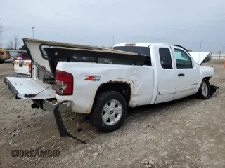 2010 Chevrolet Silverado 1500 LT with VIN 1GCSKSE33AZ164907, listed as a Copart auction lot 54128935 with Not Provided miles and Non Repairable. Bid and sale history available at DreamBid. Image 3.