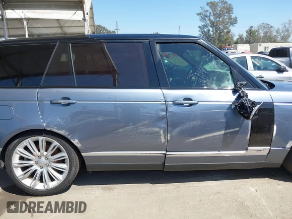 2019 Land Rover Range Rover с VIN SALGS5RE8KA563002, выставлен на аукционе IAAI как лот 41977296 с пробегом Не указан миль и . История ставок и продаж доступна на DreamBid. Изображение 19.