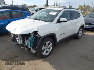 2019 Jeep Compass Latitude with VIN 3C4NJCBB2KT743820, listed as a IAAI auction lot 41692314 with 50,030 mi miles. Bid and sale history available at carsss.com. Image 21.
