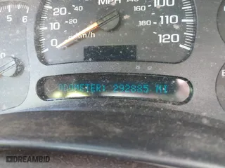 2005 Chevrolet Tahoe Z71 with VIN 1GNEC13T75R137262, listed as a IAAI auction lot 41986209 with 292,885 mi miles. Bid and sale history available at carsss.com. Image 7.