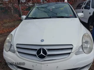 2007 Mercedes-Benz R 3.5L with VIN 4JGCB65E67A053042, listed as a IAAI auction lot 41497759 with 107,104 mi miles. Bid and sale history available at carsss.com. Image 6.
