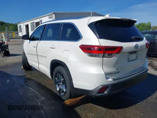 2018 Toyota Highlander Limited with VIN 5TDDZRFH0JS487322, listed as a IAAI auction lot 42501659 with 72,212 mi miles and . Bid and sale history available at DreamBid. Image 3.