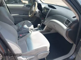 2012 Subaru Forester X Premium z VIN JF2SHADC1CH468175, wystawiony jako IAAI lot #42753437 z przebiegiem 147 869 mil mil oraz . Historia ofert i sprzedaży dostępna na DreamBid. Obrazek 5.