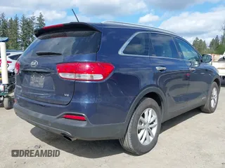 2017 Kia Sorento LX with VIN 5XYPGDA51HG335348, listed as a IAAI auction lot 42085131 with 191,601 mi miles and . Bid and sale history available at carsss.com. Image 6.