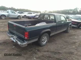 1995 Dodge Dakota with VIN 1B7GL23XXSS332819, listed as a IAAI auction lot 40612186 with 169,496 mi miles and . Bid and sale history available at carsss.com. Image 4.